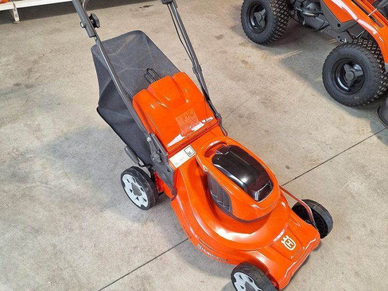 Husqvarna LC 142iS Akku Set