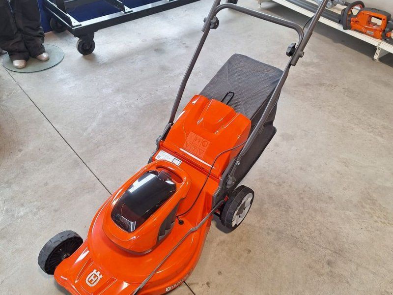 Husqvarna LC 142iS Akku Set