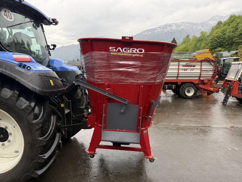 Sagro Futtermischer 2m³-E-Antrieb und Zapfwelle