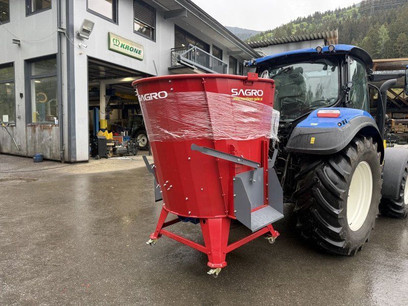 Sagro Futtermischer 2m³-E-Antrieb und Zapfwelle