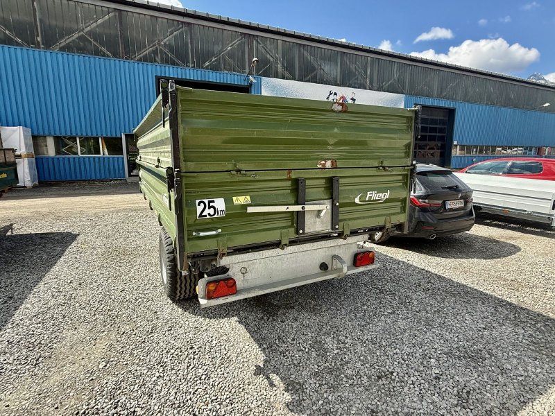 Fliegl EDK 60 leichter Dreiseitenkipper mit 6 Tonnen