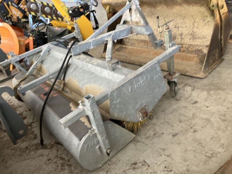 Fliegl Kehrmaschine 1800mm