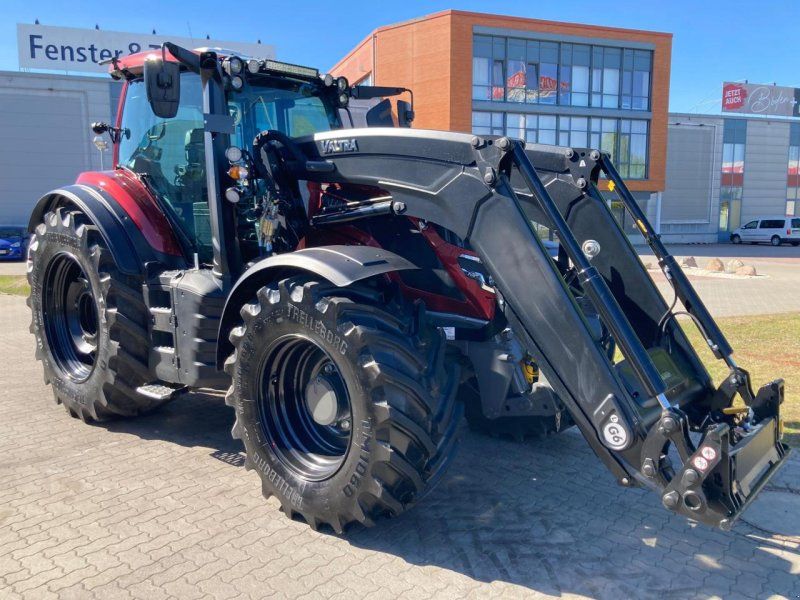 Valtra T175 EV mit RÜFA