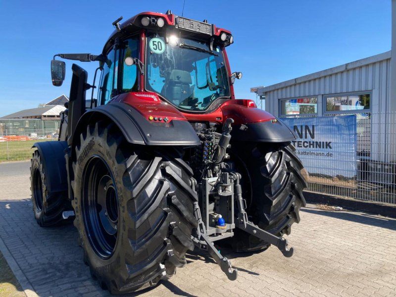 Valtra T175 EV mit RÜFA