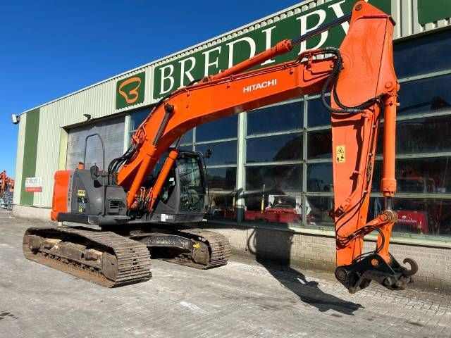 Hitachi ZX 225 US-3