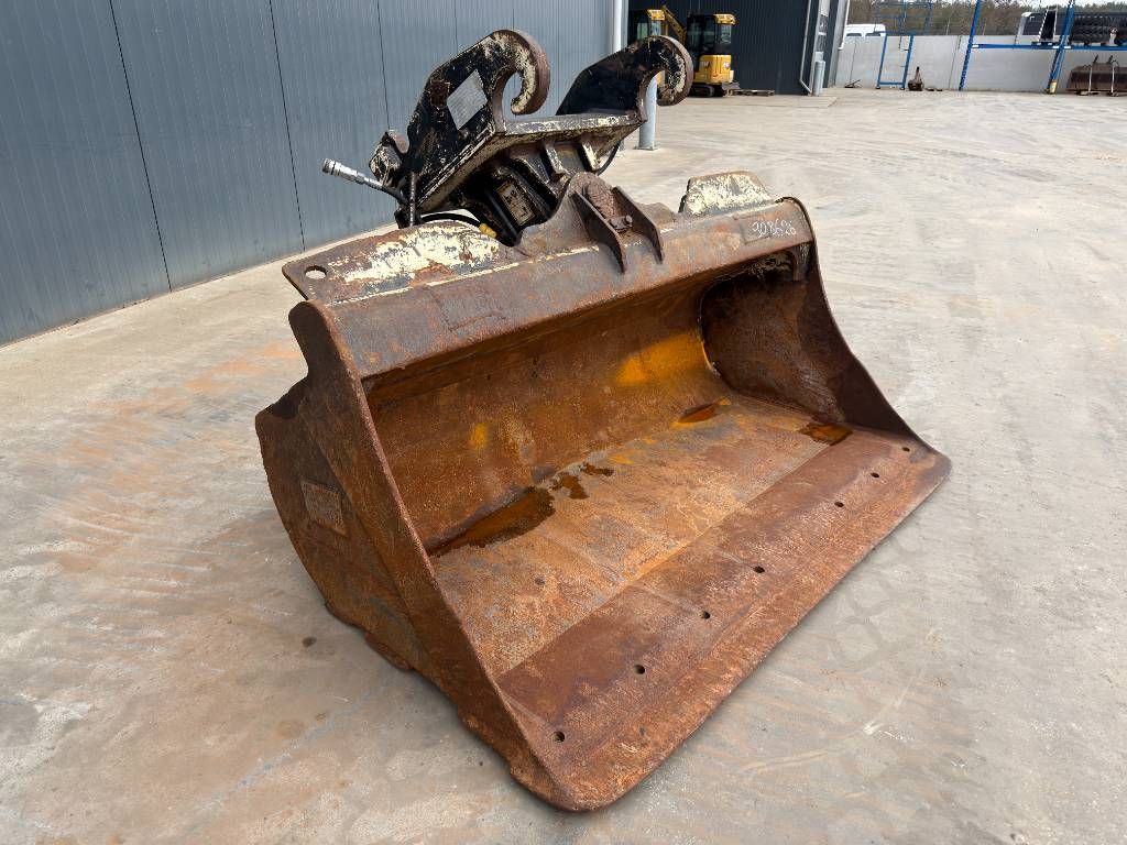 CAT CW40