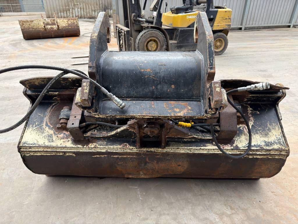 CAT CW40