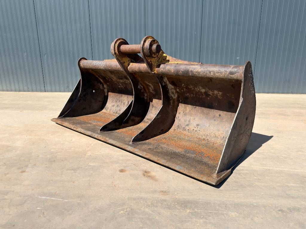 Miller M318D / 320D / 320E / 320F / 323D / 323E / 323F /