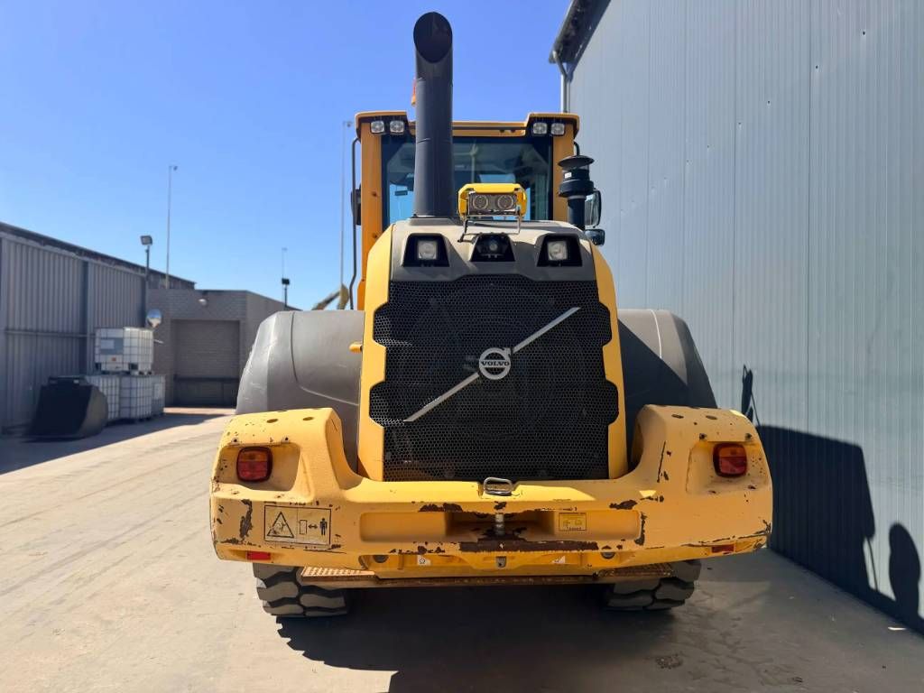 Volvo L90G