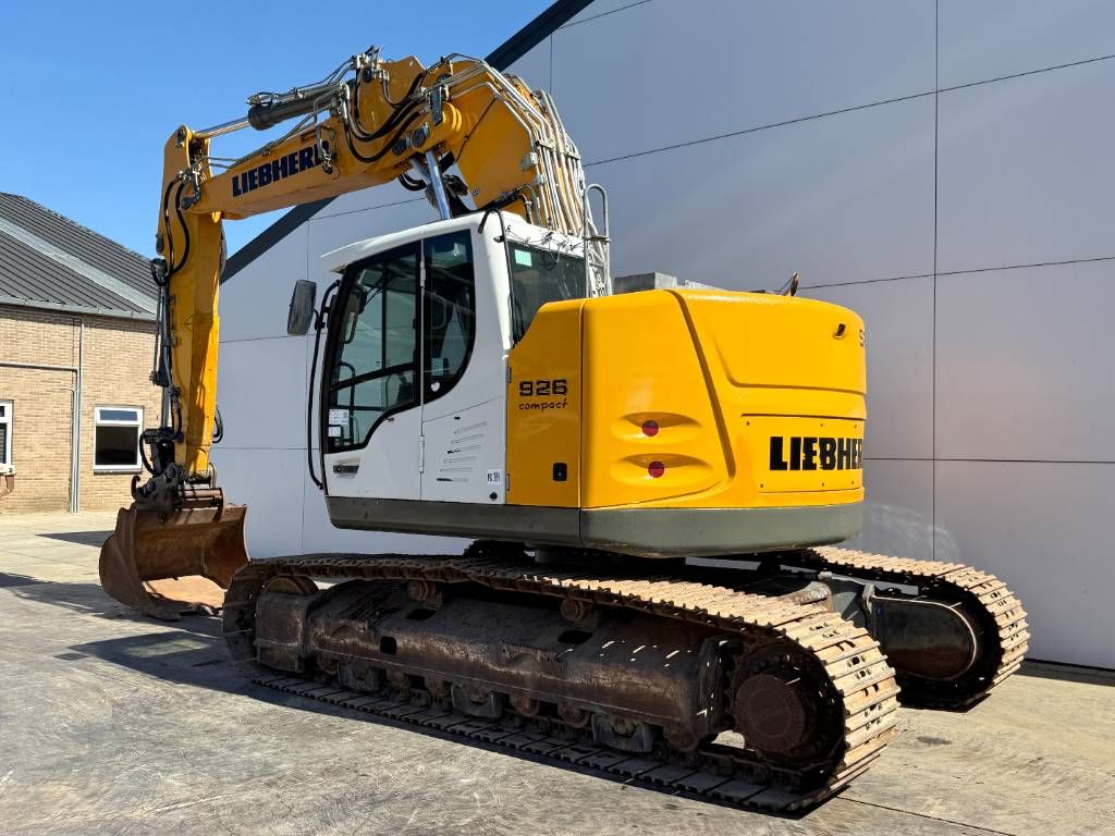 Liebherr R926LC Compact - Hammer Lines / Quick Coupler
