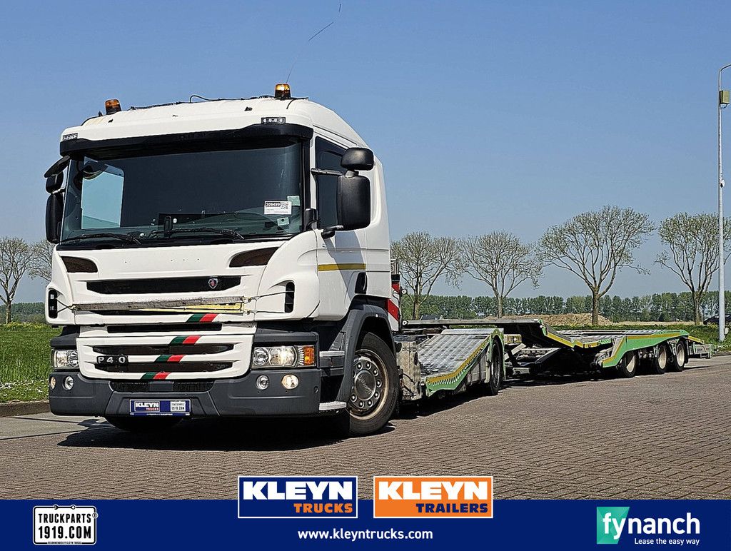 SCANIA P410 truck transporter