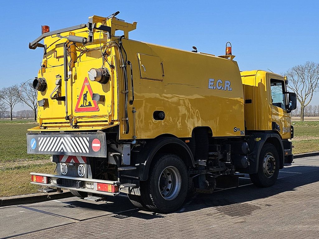 SCANIA P94.220