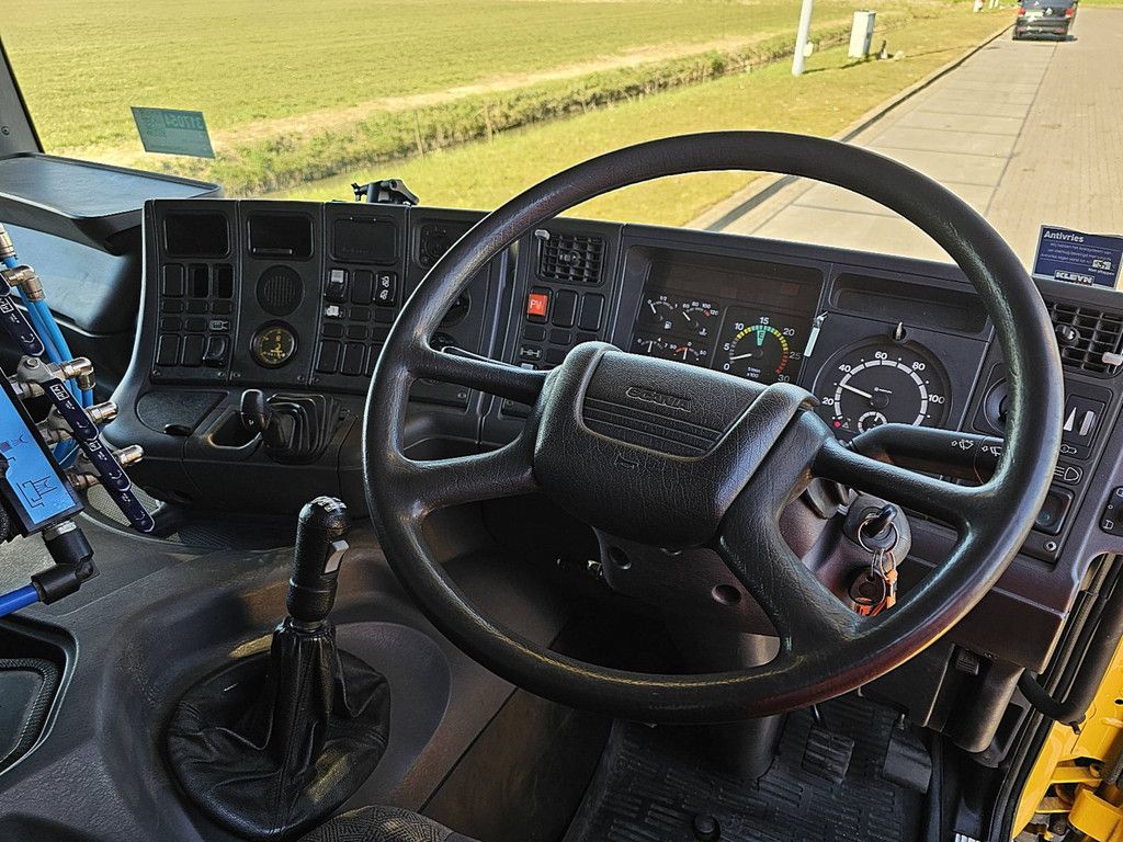 SCANIA P94.220