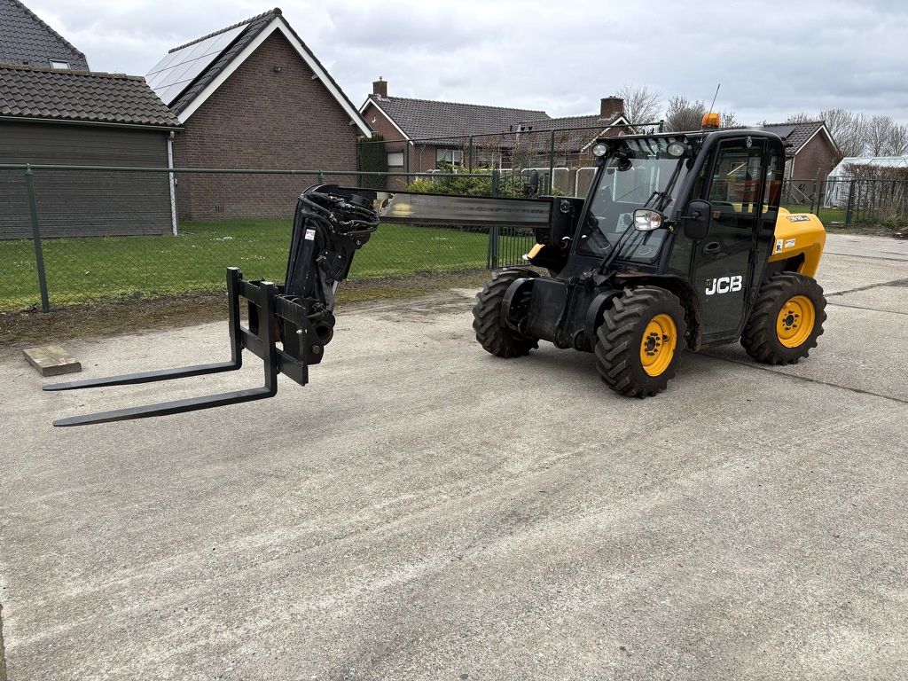 JCB 516.40 compact verreiker