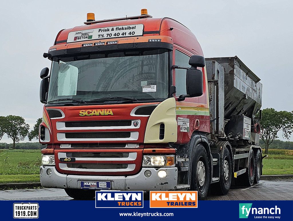 SCANIA P400 8x4