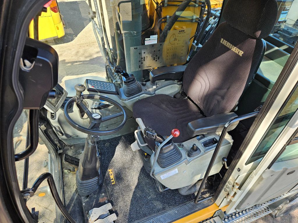 Liebherr A916 LITRONIC A 916 (35km/h) met Rototilt R5 draai- en kantelstuk