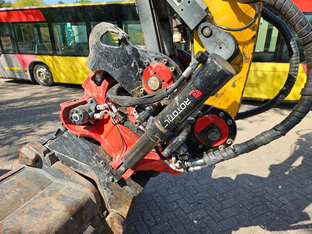 Liebherr A916 LITRONIC A 916 (35km/h) met Rototilt R5 draai- en kantelstuk