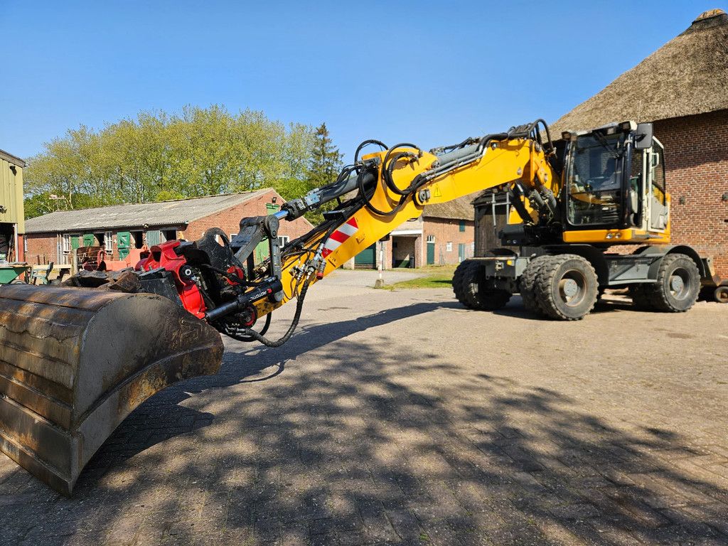 Liebherr A916 LITRONIC A 916 (35km/h) met Rototilt R5 draai- en kantelstuk