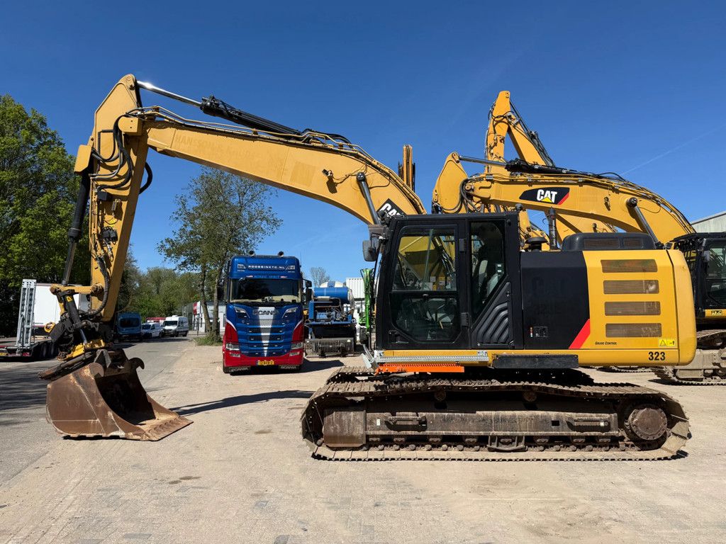 Caterpillar 323E 3D Leica gps Engcon Full option