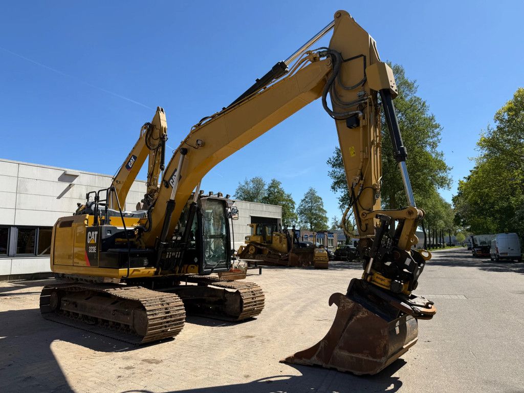 Caterpillar 323E 3D Leica gps Engcon Full option