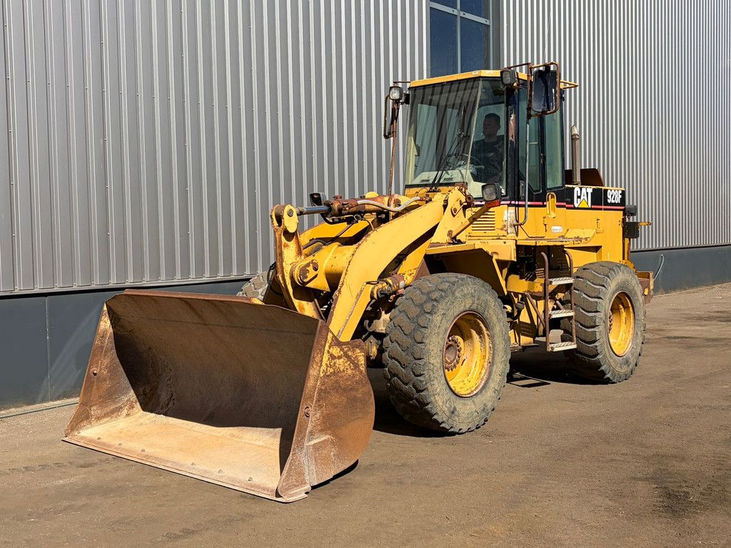 Caterpillar 928F