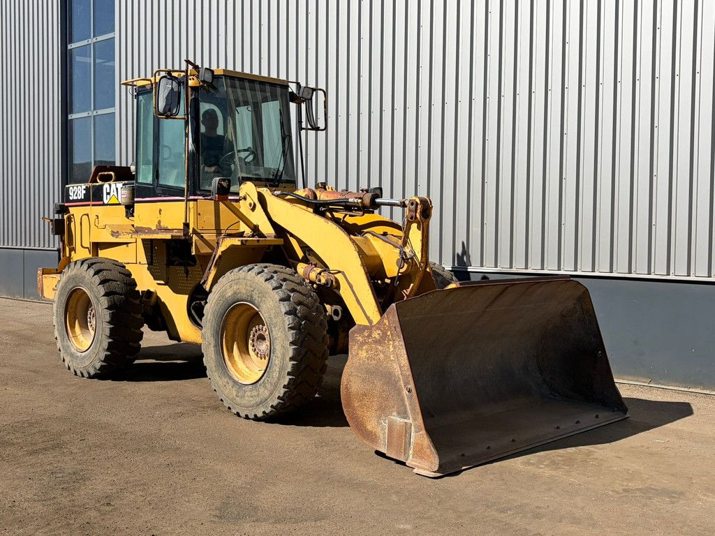 Caterpillar 928F