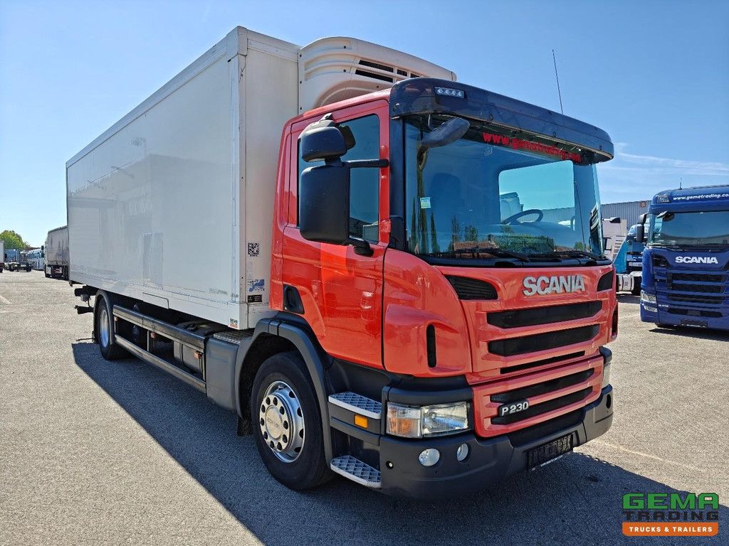 Scania P230 4x2 Day Cab Euro5 - 7.6m³ Refrigerator/Freezer Box + Mitsubishi TPKS 20 E + Tail Lift 2000kg