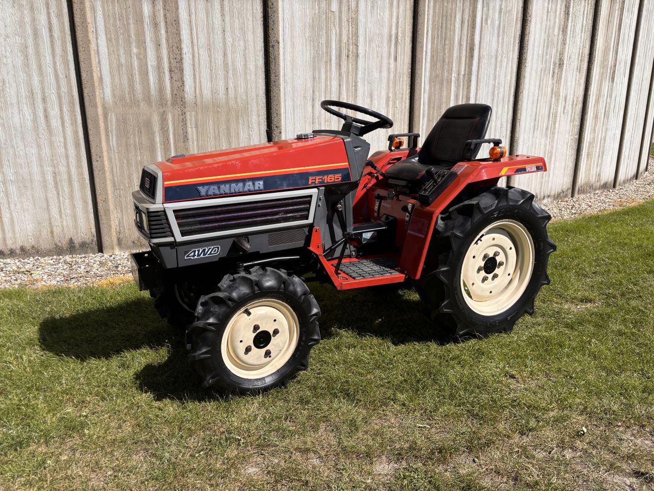 Yanmar FF165 4WD minitractor - 629 uur - 17 PK - incl onderhoud