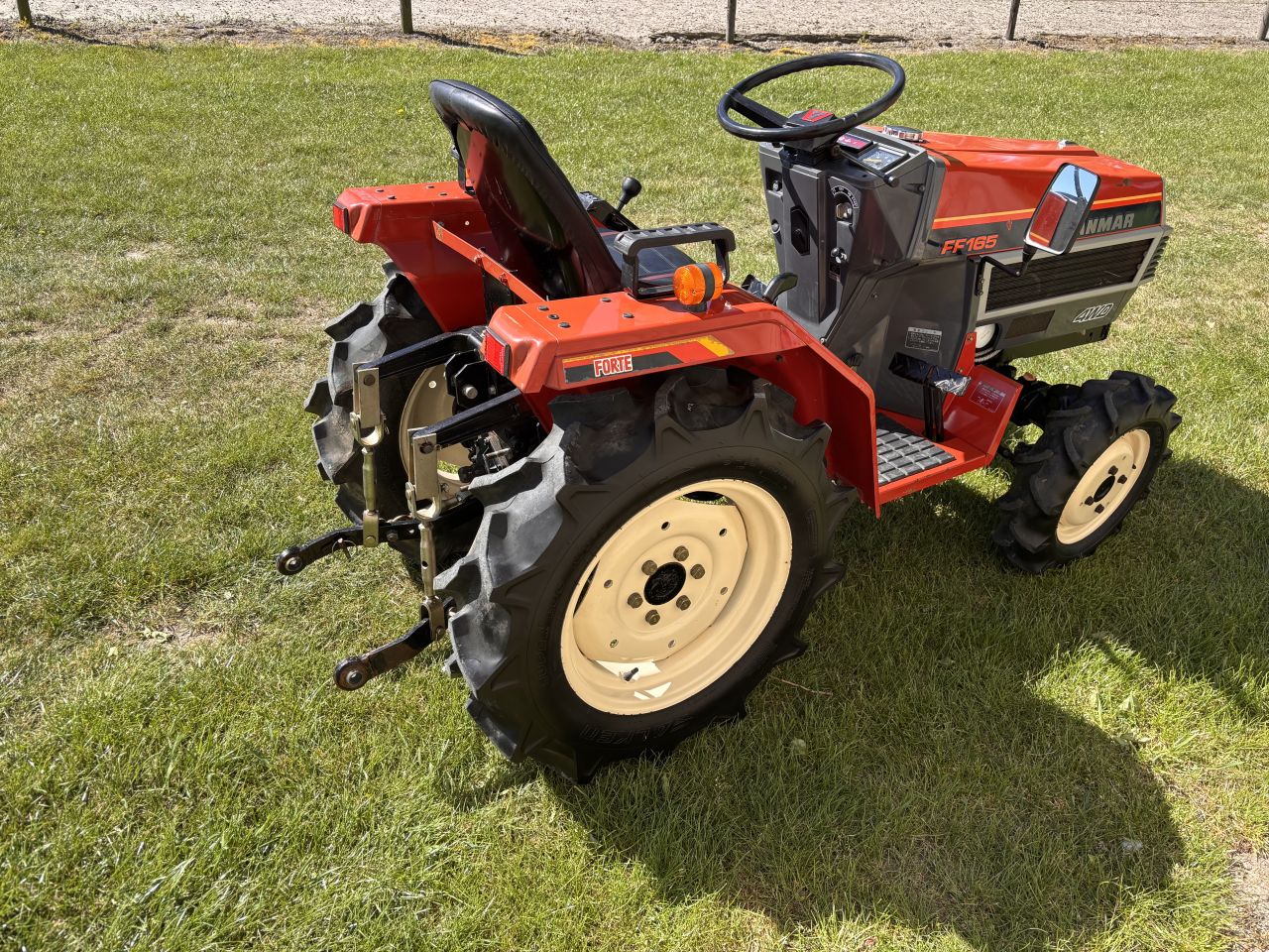 Yanmar FF165 4WD minitractor - 629 uur - 17 PK - incl onderhoud