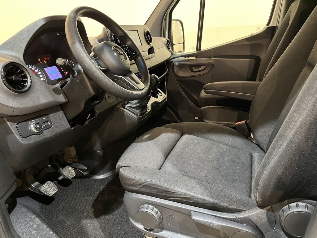 Mercedes-Benz Sprinter 311 CDI L2H2 RWD / Euro 6 / Servicebus / Bott inrichting / 220V / Airco / Oprijplaat / Compressor / CarPlay / Camera