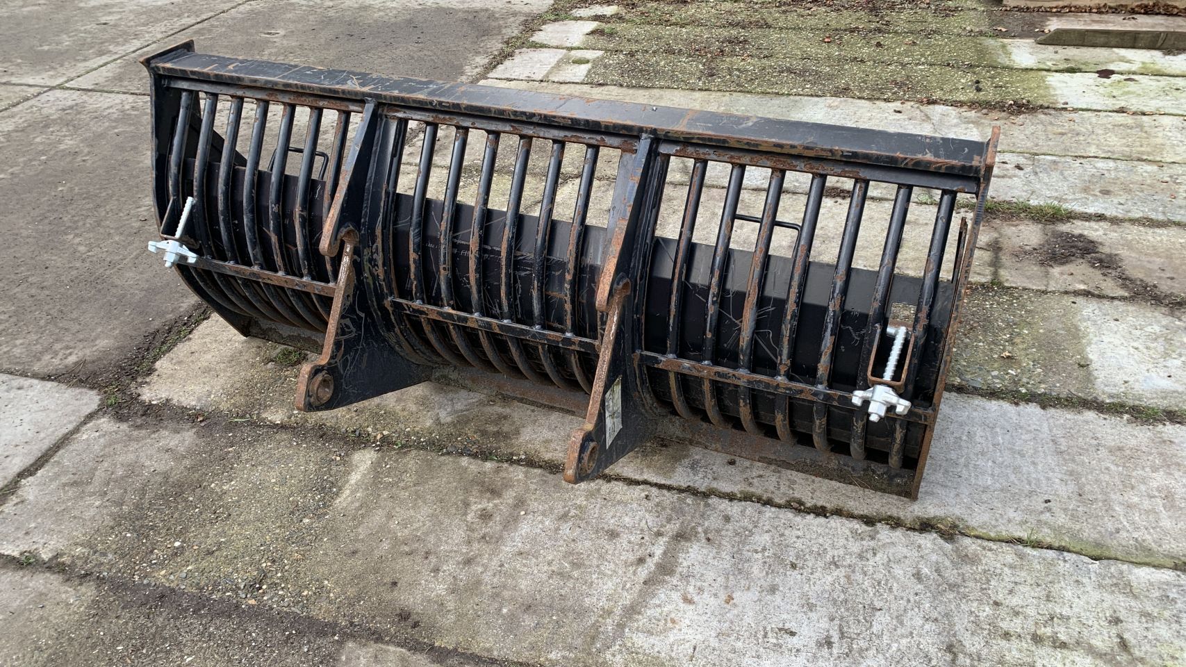 Aanbouwdelen, Graafbakken, Shovelbakken, Lepels, Sleuvenfrees