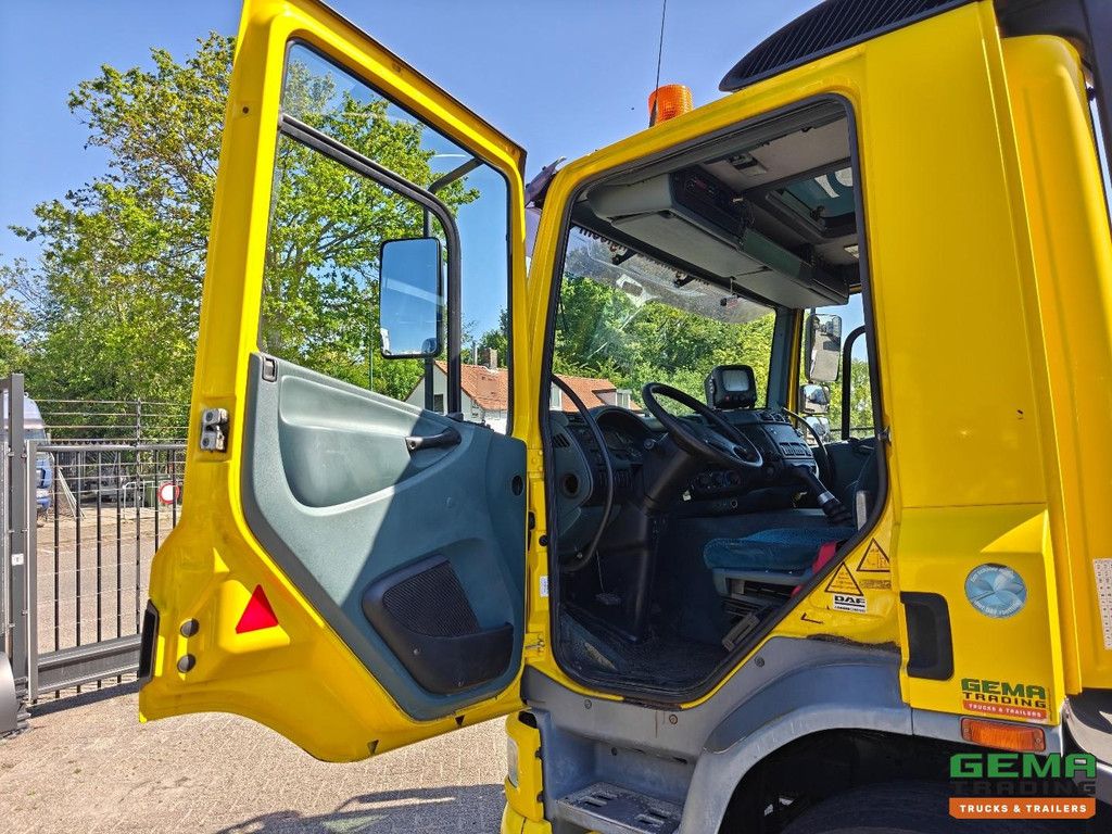 DAF CF 75.310 FAN 6x2/4 Day Cab Euro3 - 21T VDL Hooklift System + Effer 120-2S + Rotator + Grapple - Manual Transmission