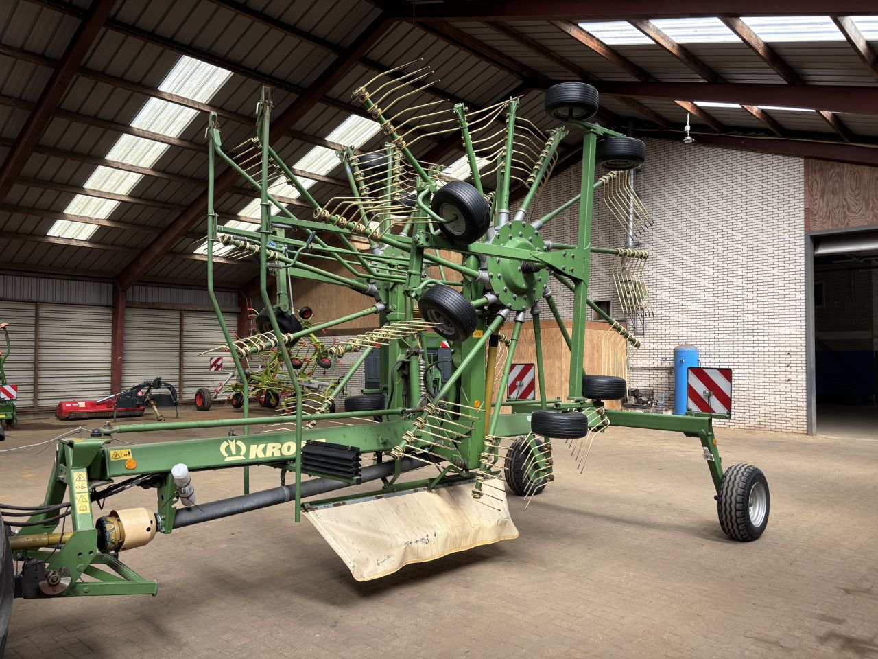 Krone swadro 900 hark middenafleg
