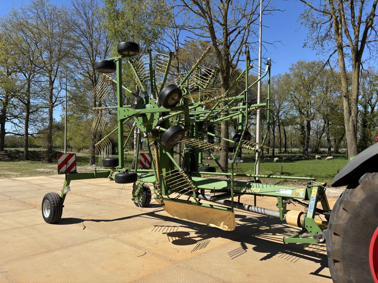 Krone swadro 900 hark middenafleg