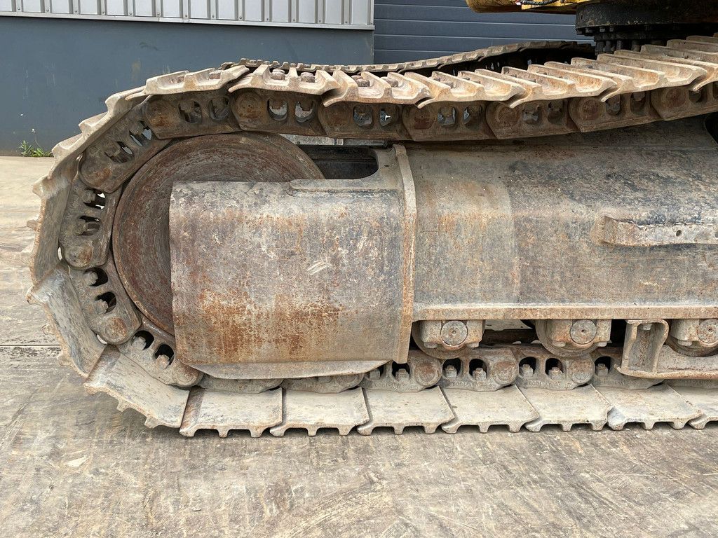 Caterpillar 330FLN