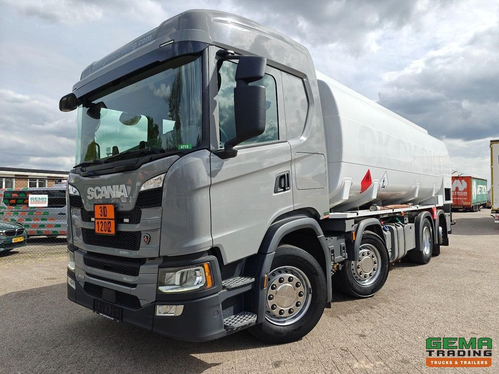 Scania G450 8x2/6 Schlafkabine Euro6C - HMK Kraftstofftank 24.125 l - 5 Abteile - ADR AT/FL - Vollluft
