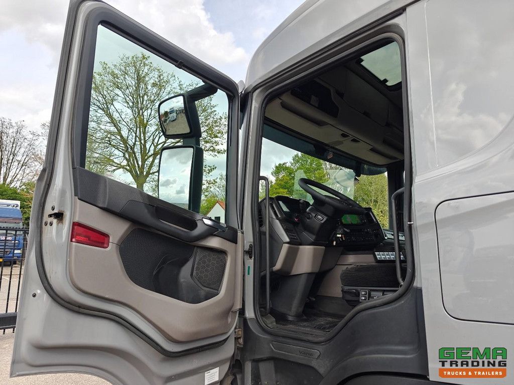 Scania G450 8x2/6 Schlafkabine Euro6C - HMK Kraftstofftank 24.125 l - 5 Abteile - ADR AT/FL - Vollluft