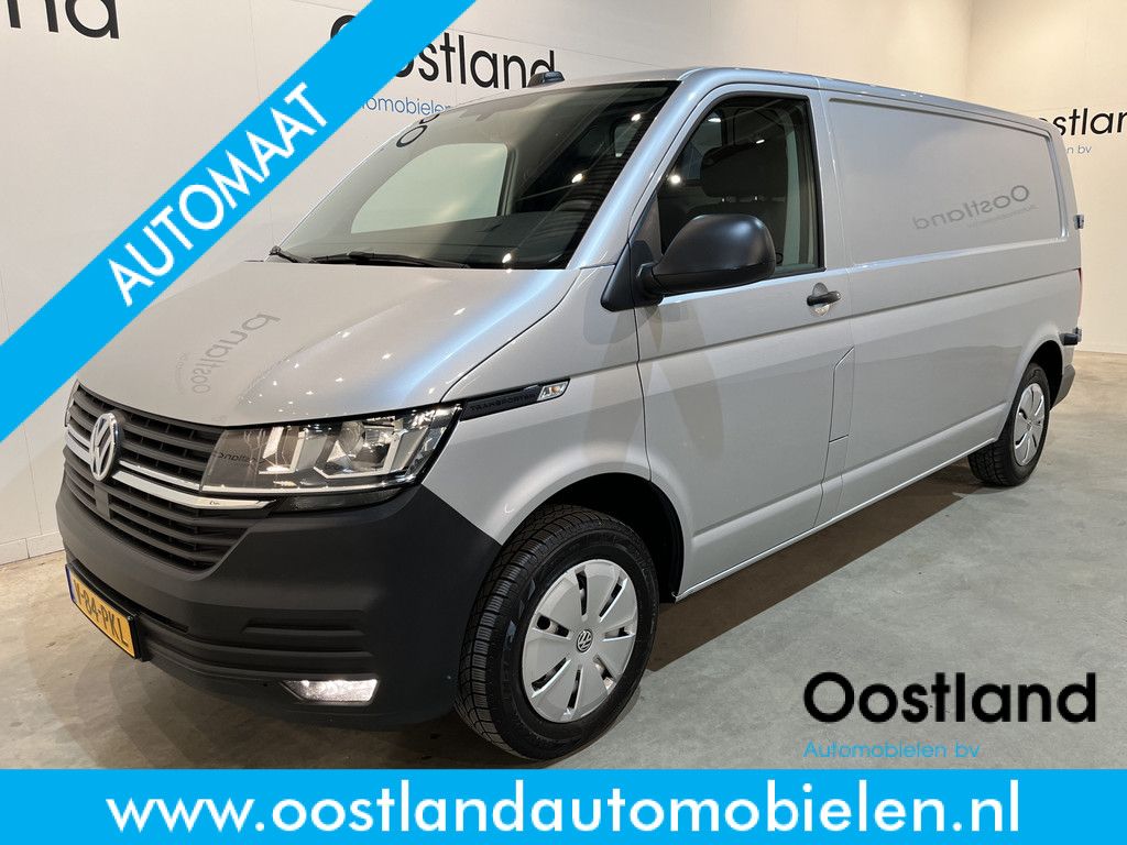 Volkswagen Transporter 2.0 TDI L2H1 150 PK Automaat / Euro 6 / Airco / CarPlay / PDC / Cruise Control / Navigatie / 3-Zits