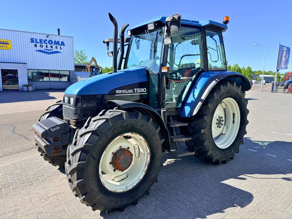 New Holland TS90 4WD Shuttle