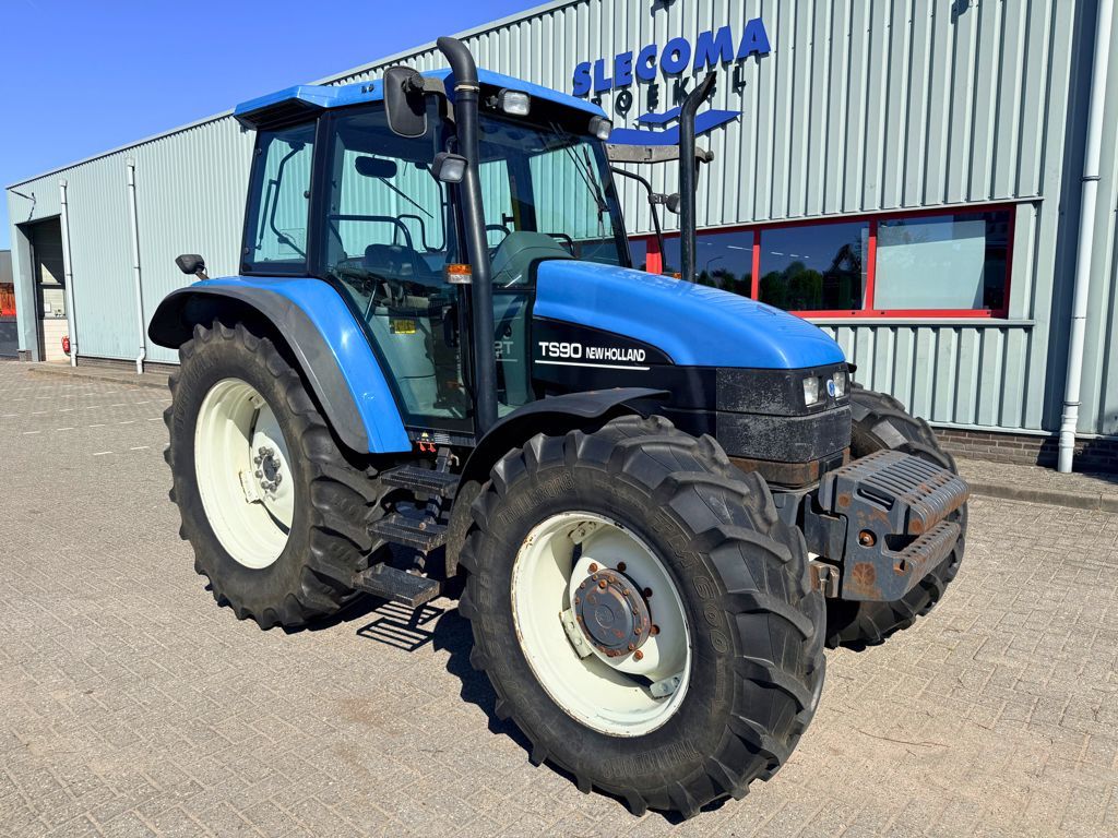 New Holland TS90 4WD Shuttle