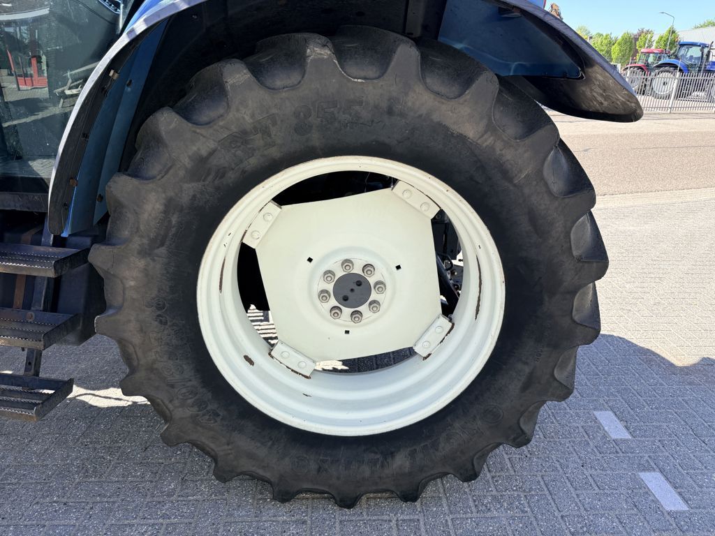 New Holland TS90 4WD Shuttle