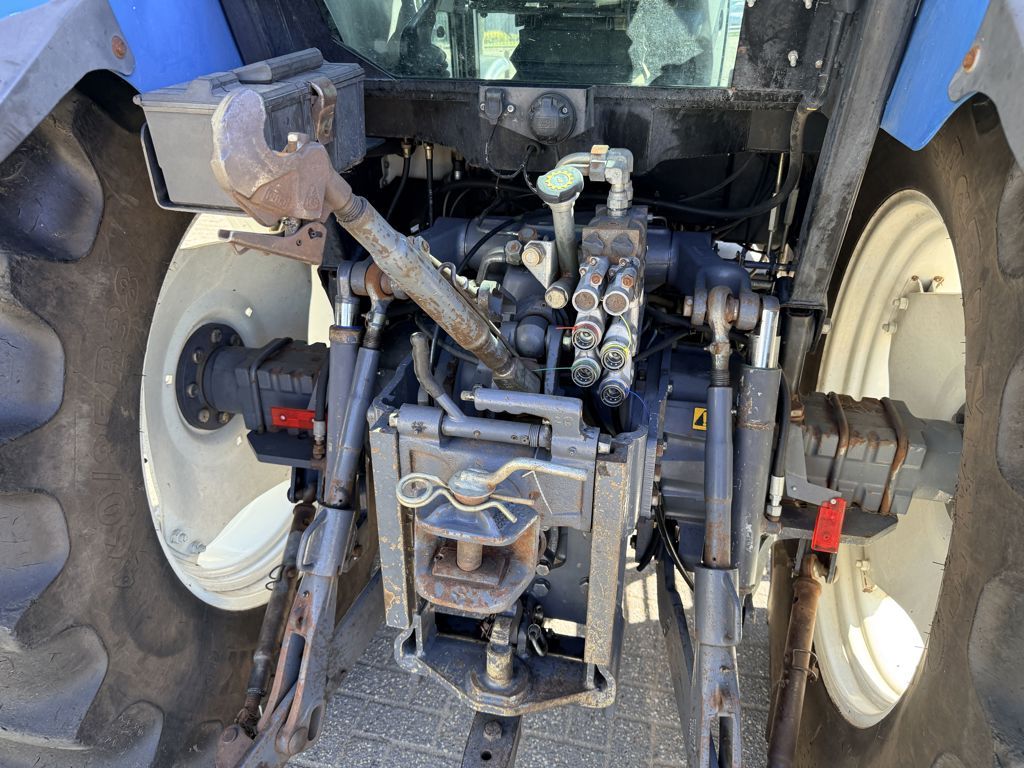 New Holland TS90 4WD Shuttle