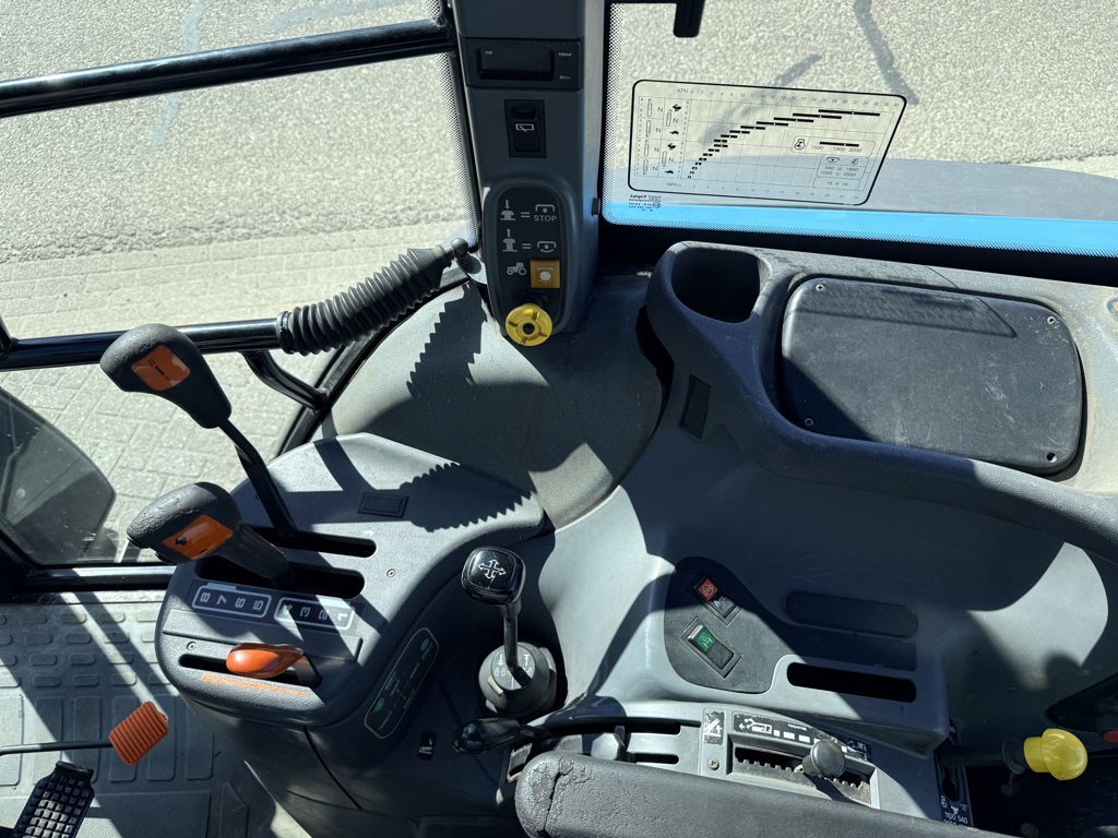 New Holland TS90 4WD Shuttle