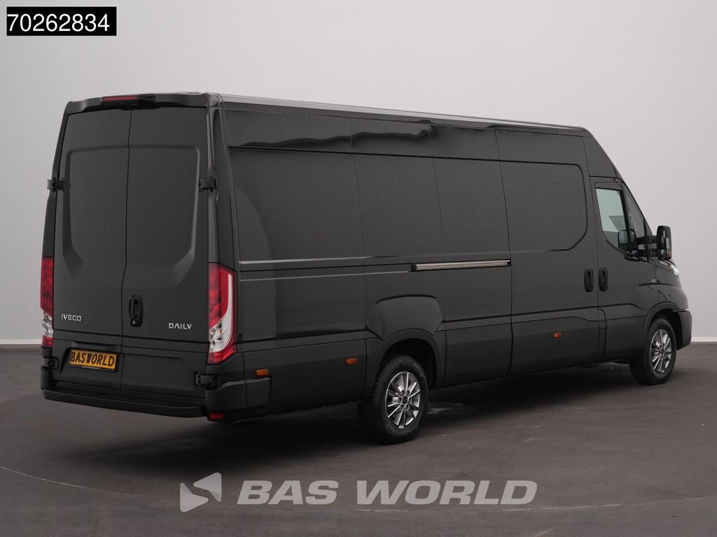 Iveco Daily 35S21 BPM VRIJ! 3.0L Automaat 210PK L3H2 2025-Model 3,5t Trekvermogen ACC LED CarPlay Camera Parkeersensoren Velgen 16m3 Euro6 L4H2 16m3 Klima