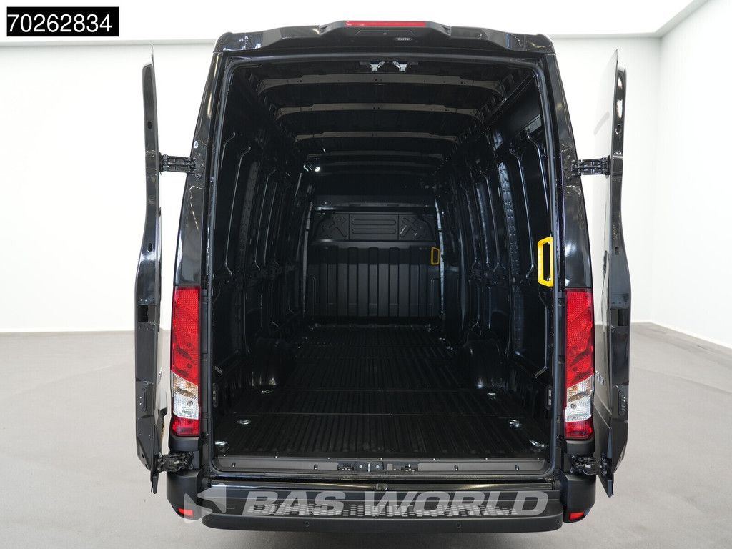 Iveco Daily 35S21 BPM VRIJ! 3.0L Automaat 210PK L3H2 2025-Model 3,5t Trekvermogen ACC LED CarPlay Camera Parkeersensoren Velgen 16m3 Euro6 L4H2 16m3 Klima