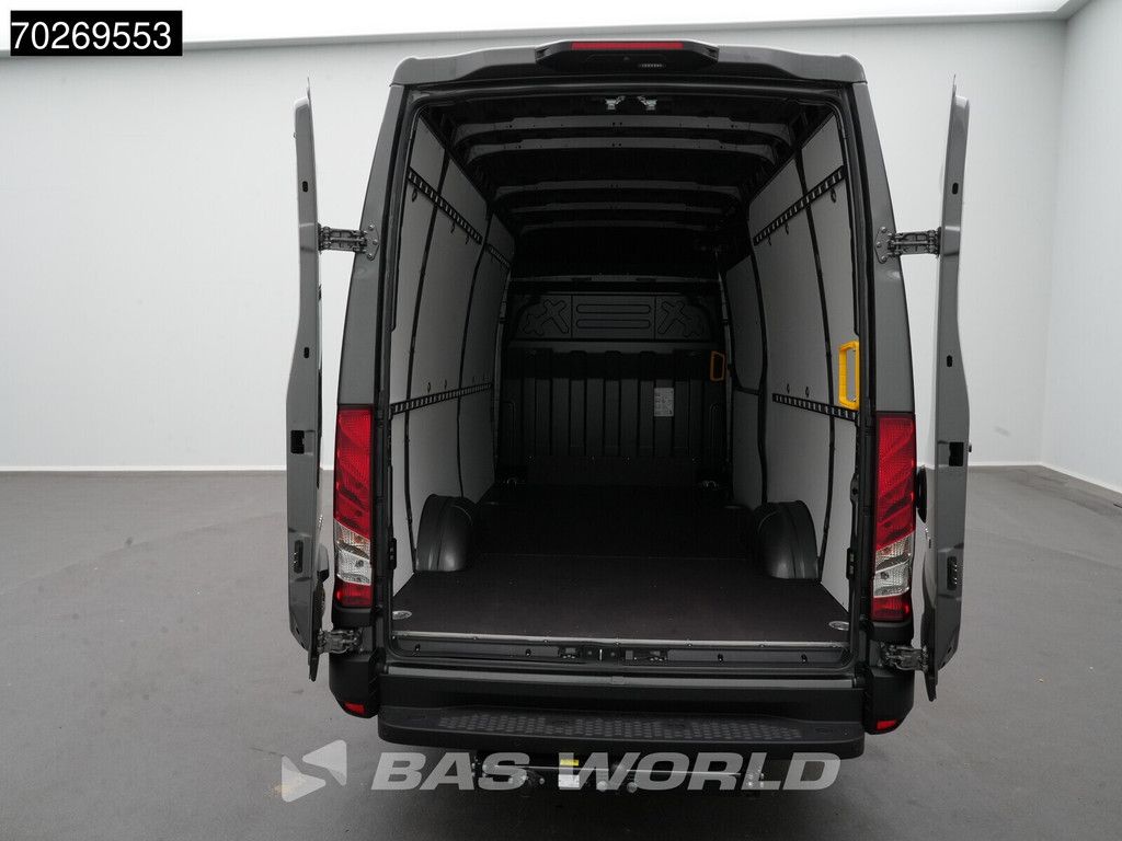 Iveco Daily 35S21 BPM VRIJ! 3.0L Automaat 210PK 3,5t Trekhaak ACC LED Airco Camera Parkeersensoren Tacho Euro6 L2 12m3 A/C Towbar