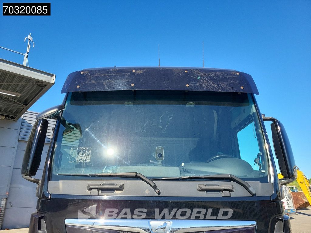 MAN TGX TGX 18.480 4X2 XXL Retarder 2xTanks ACC Navi