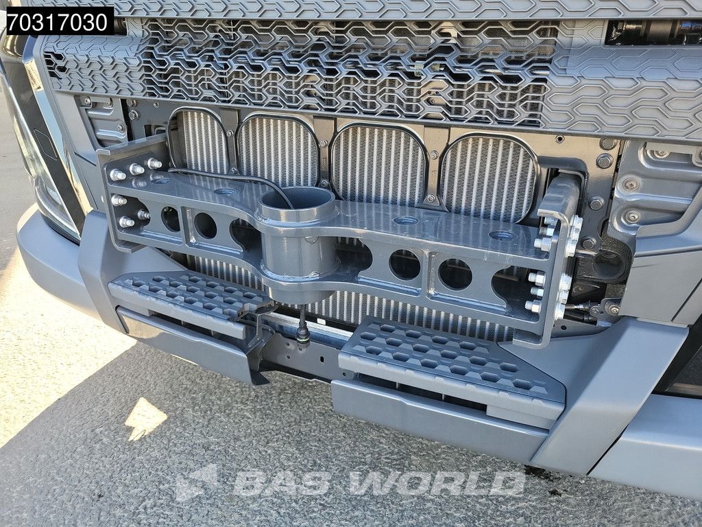 Volvo FH 540 8X4 NEW chassis with crane base Full Air suspension VEB+ Automatic Euro 6