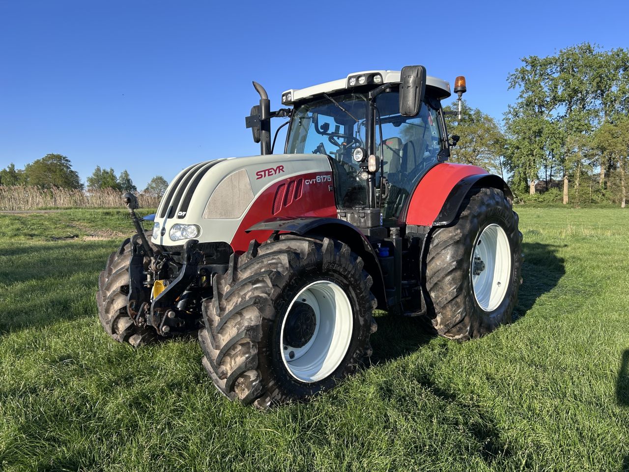 Steyr 6175 CVT 2016 frontaftakas gps