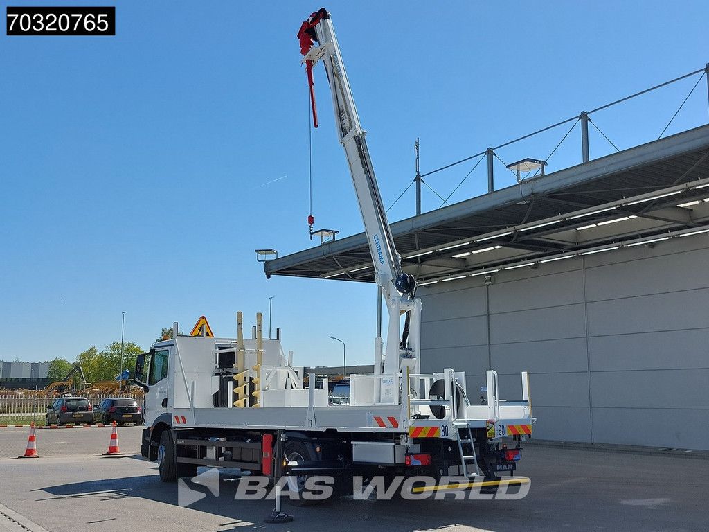 MAN TGM 18.320 4X2 NEW! Centrama L2A4 Crane Hydraulic drilling installation Extra attachments